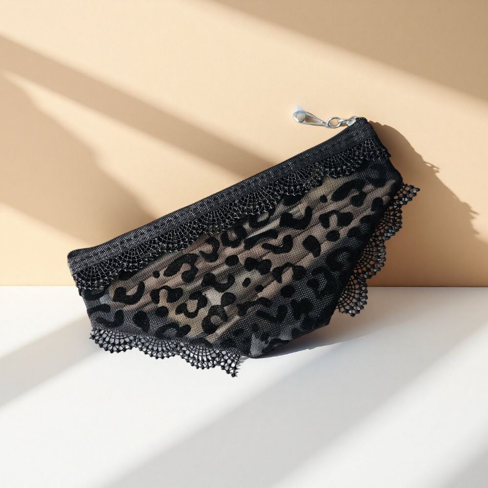 กระเป๋าเครื่องสำอางทรงกางเกงบิ - Cosmetic Bags บทวิจารณ์และราคา